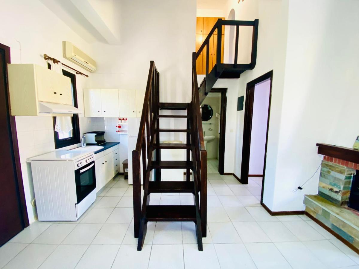 הוילה Kalandra Meltemi Rock House מראה חיצוני תמונה